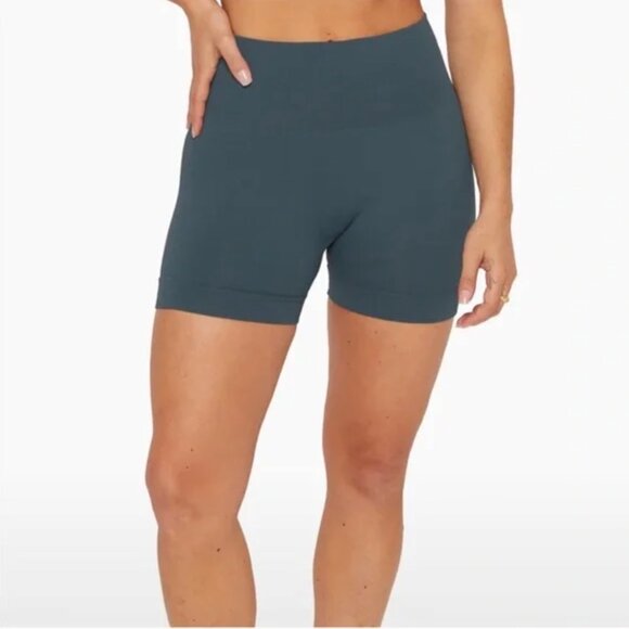 SET Active Sculptflex Bike Shorts (Mojito ?) - Size Small - Picture 8 of 9